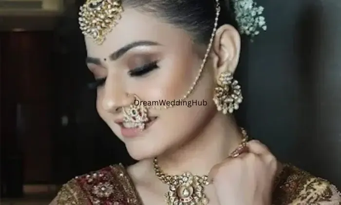 Makeup Artist Pooja Bahal