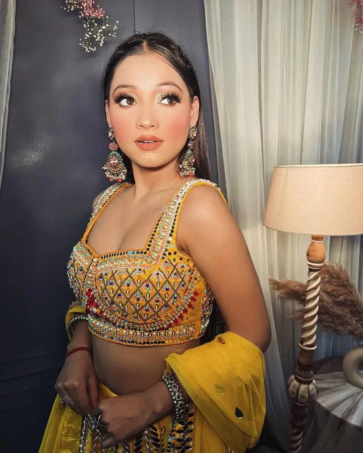 Makeup Artist Sanya 