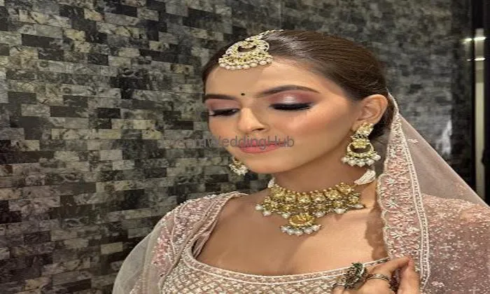 Makeup By Ansha - Anshika Gupta