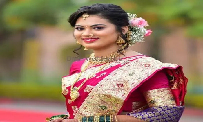 Makeup By Ovii — Makeup Artist Sanyukta, Studio, Academy & Bridal/beauty/glamour/portfolio Makeup Artist And Hairstylist