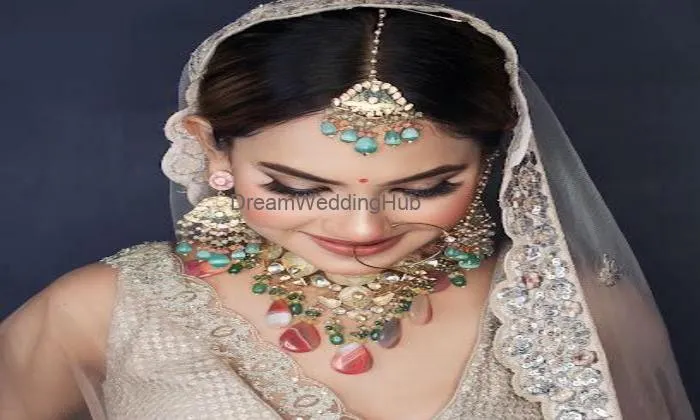 Makeup By Riii