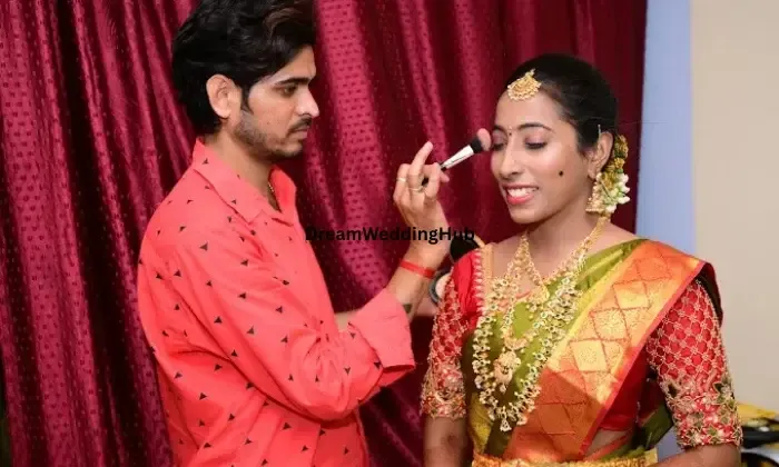 Makeup Studio 9