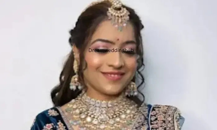 Makeupbyaayushikhunteta Makeupbyaayushikhunteta