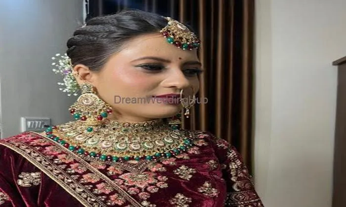 Makeup.hairby_komal