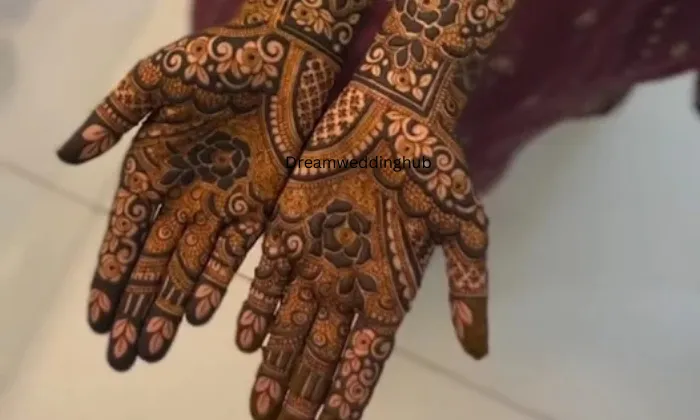 Mamta Mehndi Artist