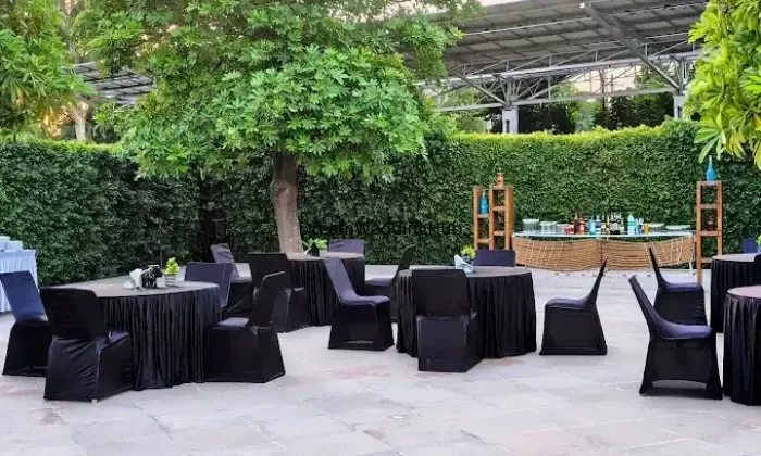 Mana Hotels