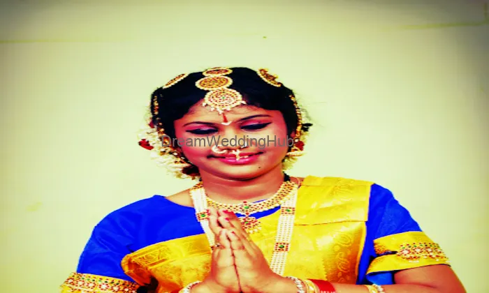 Mangai Designer Tailor And Beauty Parlour