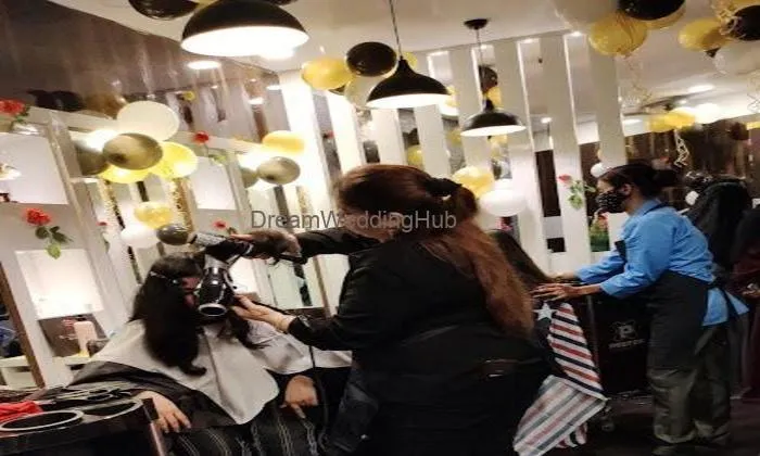 Manha Beauty Salon And Academy