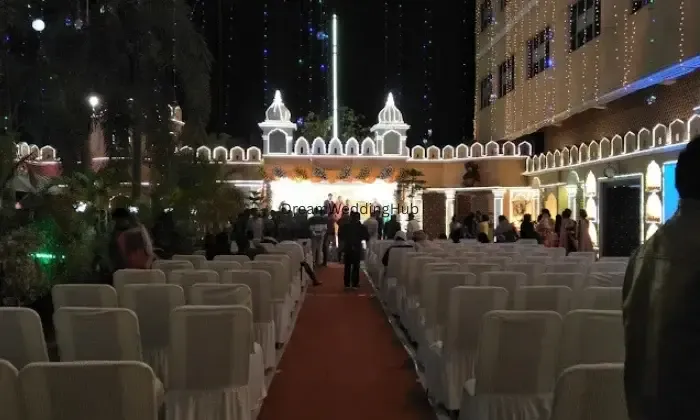 Manik Vilas Palace