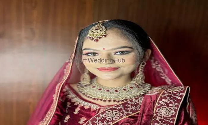 Manjusha Makeover And Nails Salon