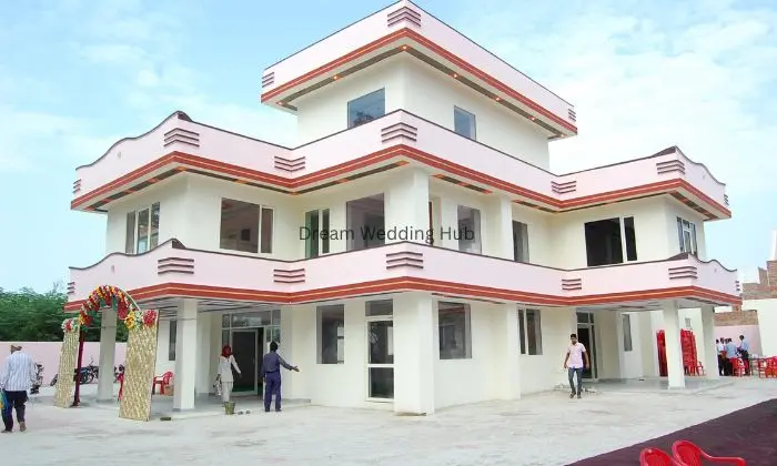 Mann Plaza