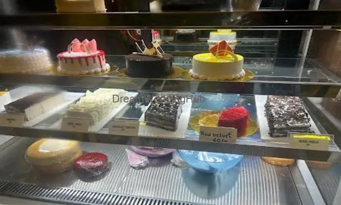 Manna Happy Cakes And Cafe
