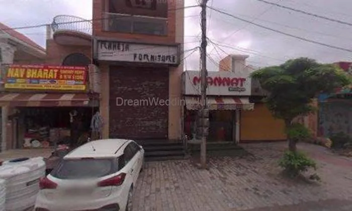 Mannat Boutique