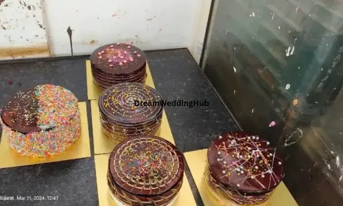 Mansi Bakery