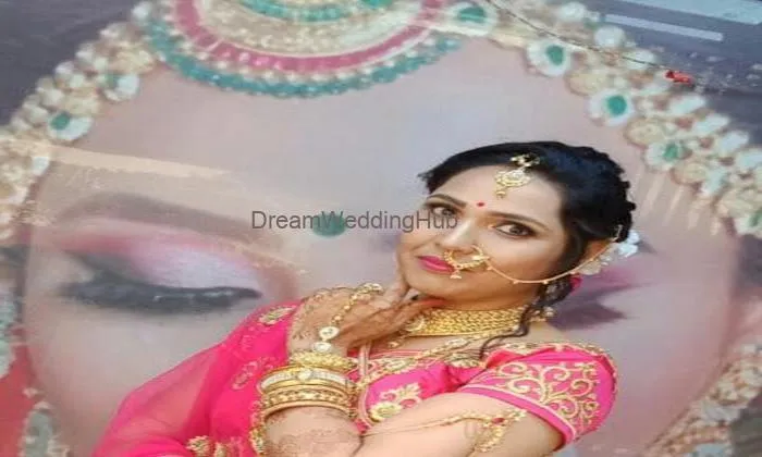 Mansi Beauty Parlour & Classes In Lonavala
