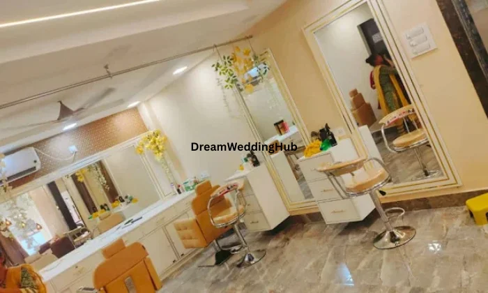 Manu Makeup Studio