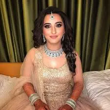 Manvi Mehta Makeovers