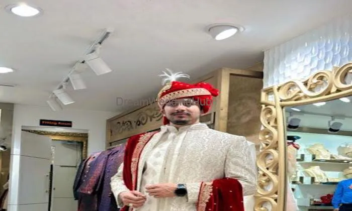 Manyavar & Mohey