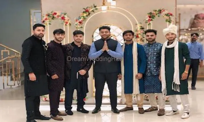 Manyavar & Mohey
