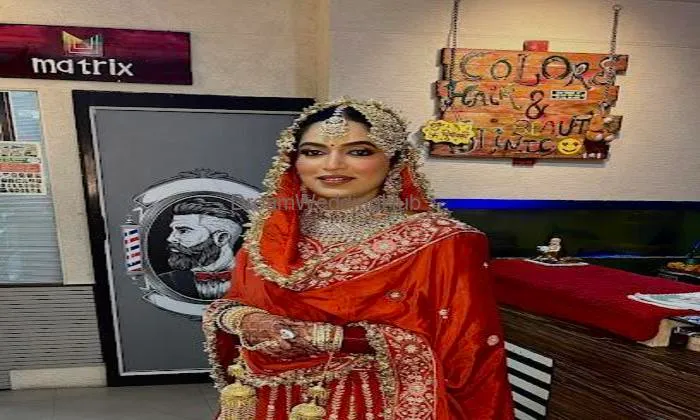 Matrix Khanna Colors Hair & Beauty Clinic