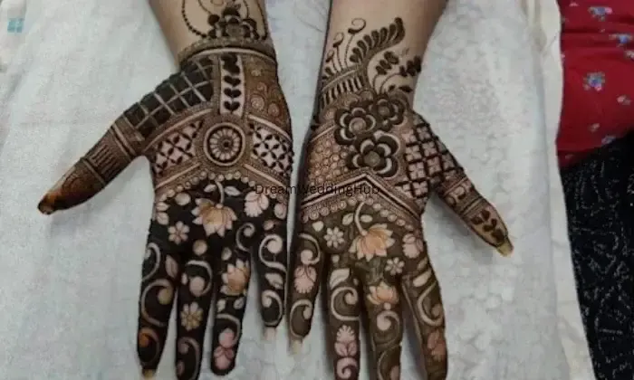 Mayashi Mehandi
