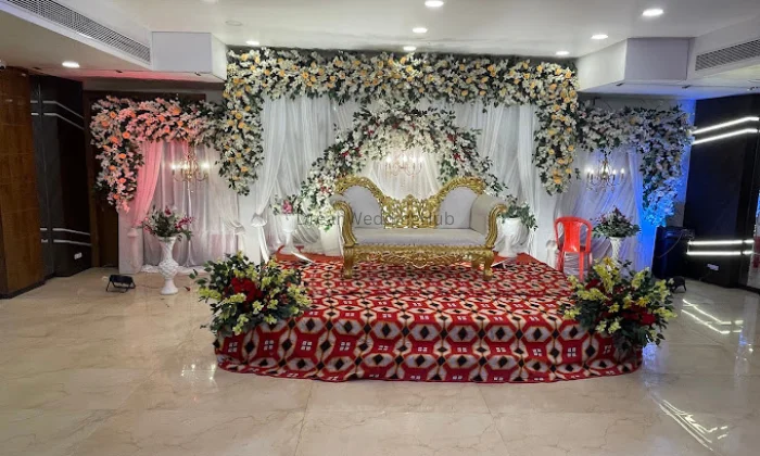 Mayna Hotel And Banquet