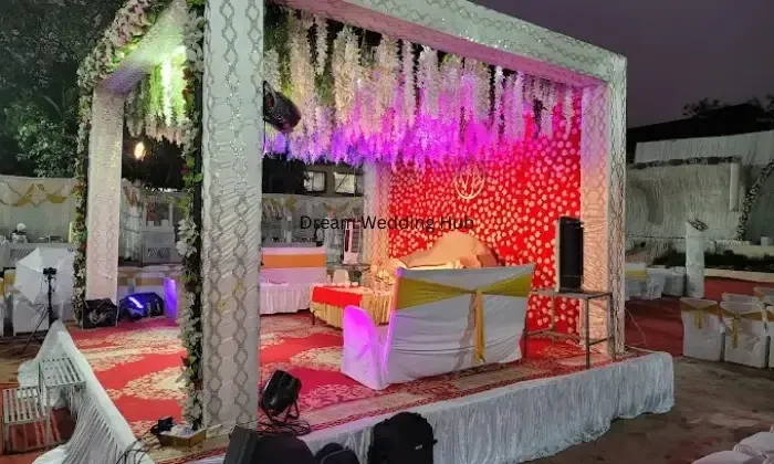 Mayur Lawns