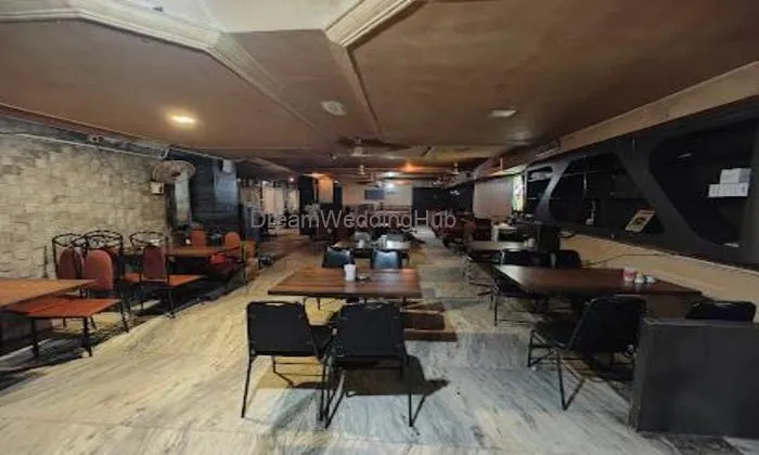 Mayura Fine Dine & Bar
