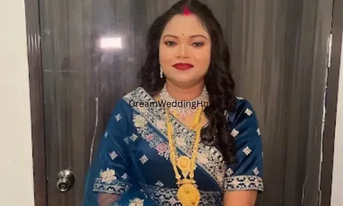 Meenakshis