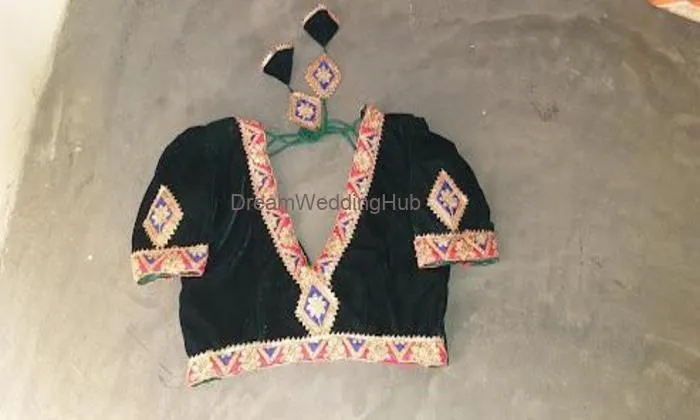 ✂️meenu Fashion Boutique🥻