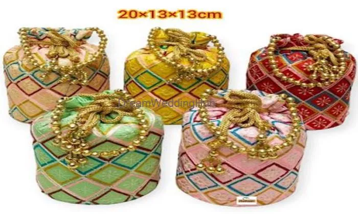 Meera Novelty & Beauty Store