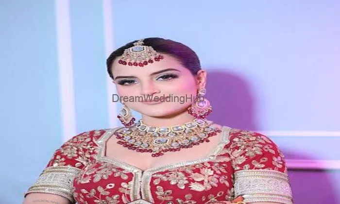Mehak Manchanda Makeup