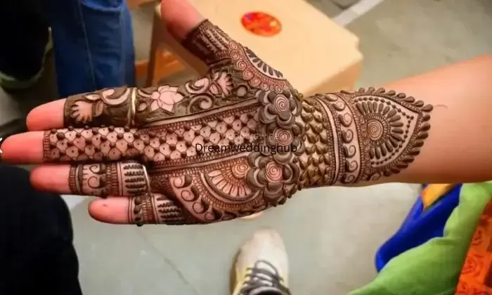 Mehandi Art Nd Classes By Rani