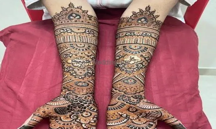 Mehandi Artist In Aligarh