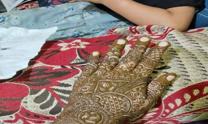 Mehendi Art By Mahi