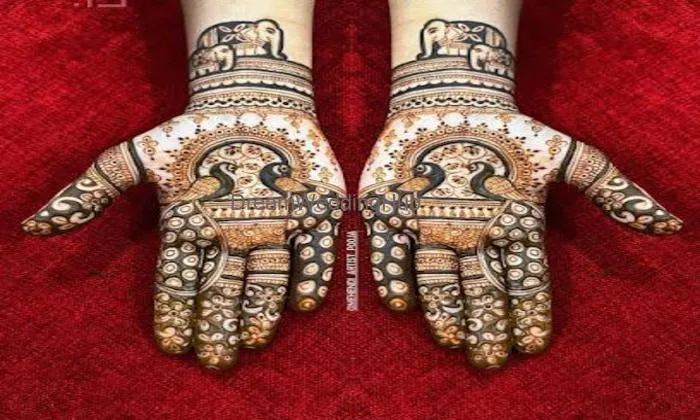 Mehndi Artist Pooja