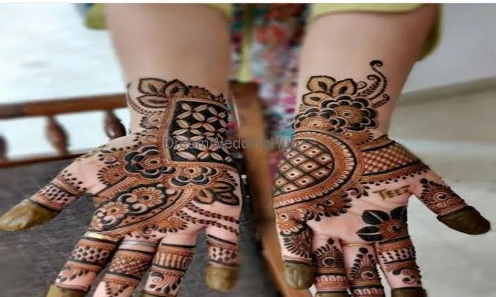 Mehndi By Bhumi Mehndi By Bhumi