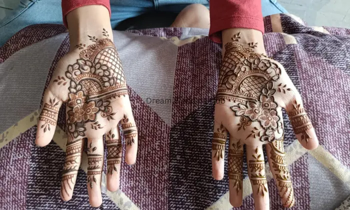 Mehndi By Isha