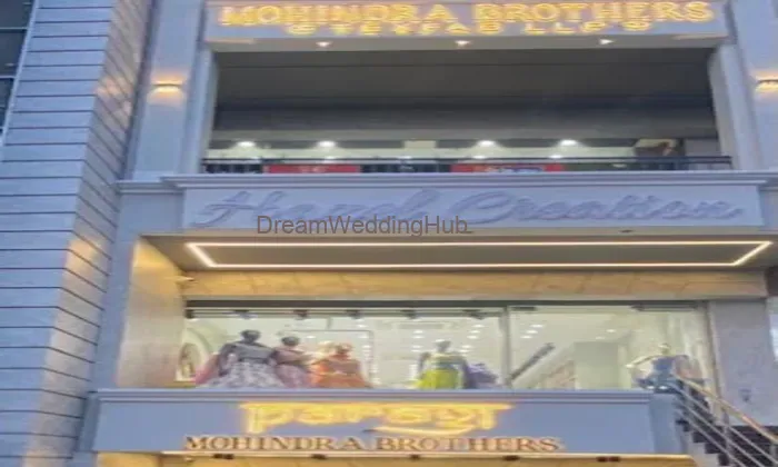 𝗣𝗔𝗥𝗔𝗦𝗛 𝗕𝘆 𝗠𝗼𝗵𝗶𝗻𝗱𝗿𝗮 𝗕𝗿𝗼𝘁𝗵𝗲𝗿𝘀 - Men’s Ethnic Wear/men’s Formal Wear/men’s Designer Clothing/best Men’s Clothing Store In Ambala