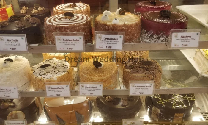 Merwans Cake Stop