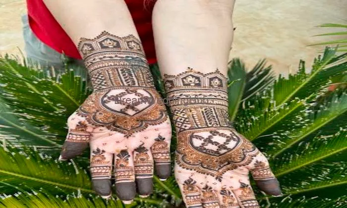 Misba Henna Art And Classes