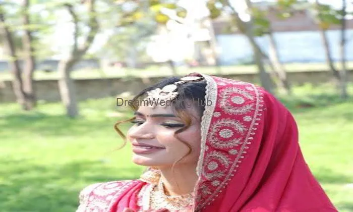 Mishti Makeover Salon & Academy