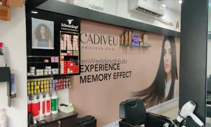 Modern Unisex Salon