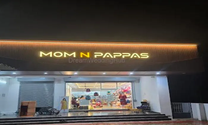 Mom N Pappas