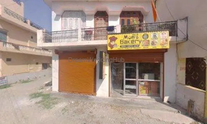 Mom's Bakery & Confectionery Mom's Bakery & Confectionery