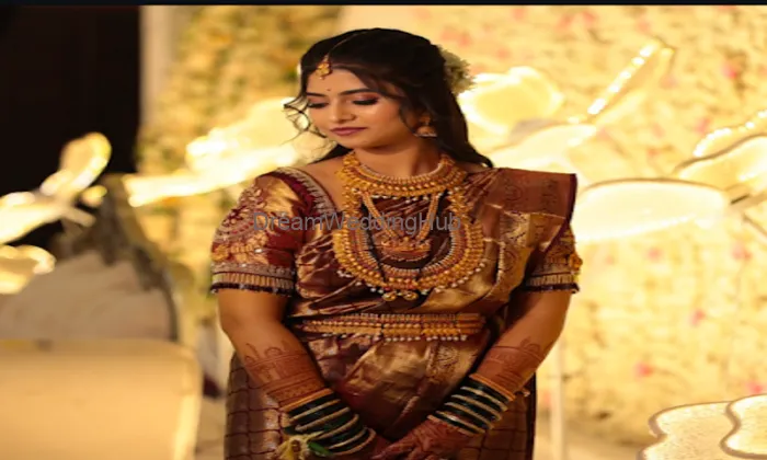 Monasbridalmakeuphubli Monasbridalmakeuphubli