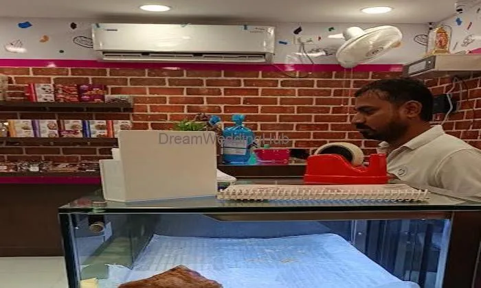 Monginis Cake Shop - Sonu's Appetite