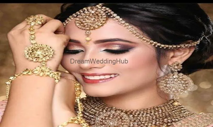 Monsoon Salon Pro-best Beauty Salon In Noida Monsoon Salon Pro-best Beauty Salon In Noida