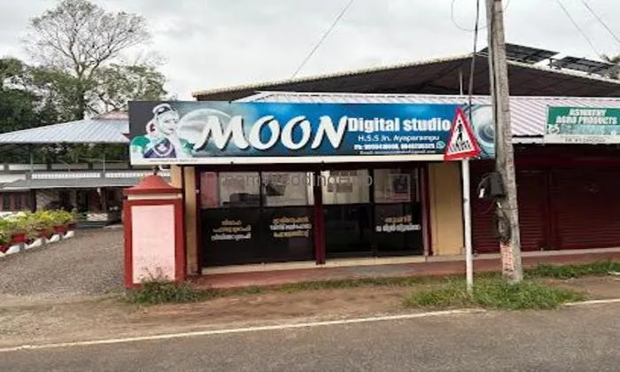 Moon Studio