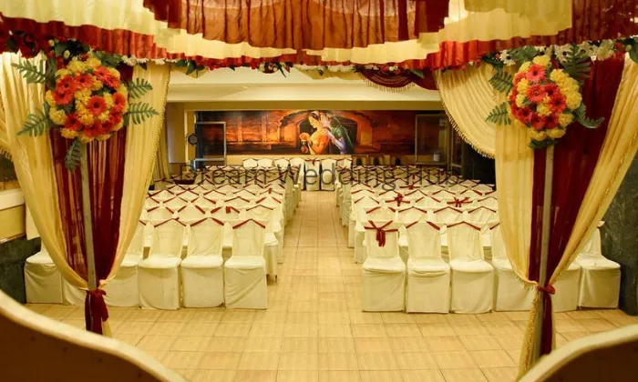 Moris Banquet Hall & Swad Pakwan Restaurant